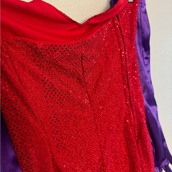 Jessica Rabbit Costume. - Picture 5 of 10